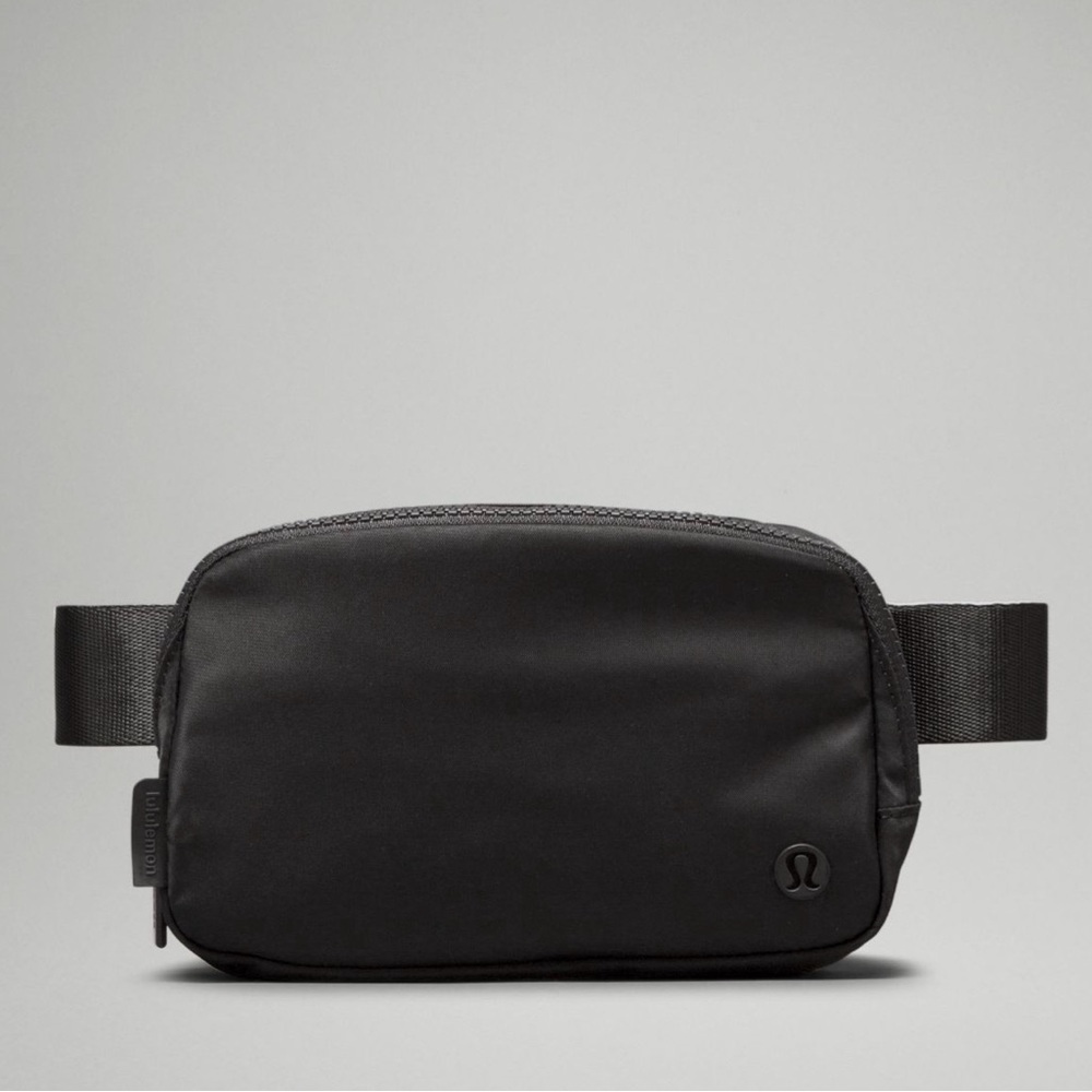 lululemon athletica Black Everywhere belt Bag